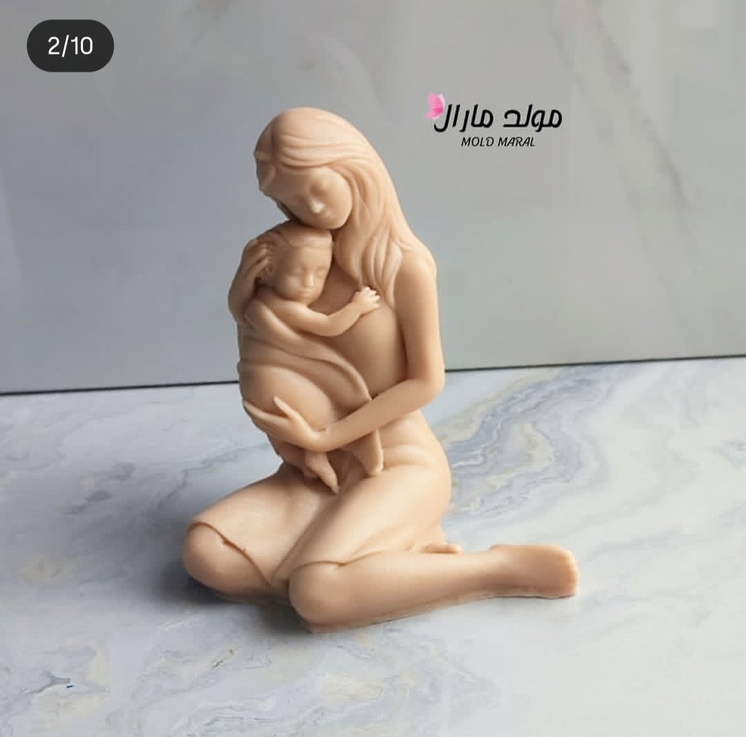 مادر نشسته۱۷س